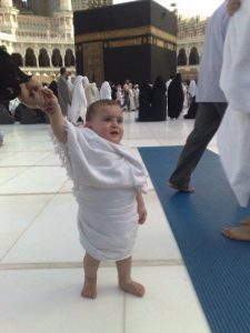 5 Tips Umrah bersama Anak dengan Aman dan Nyaman