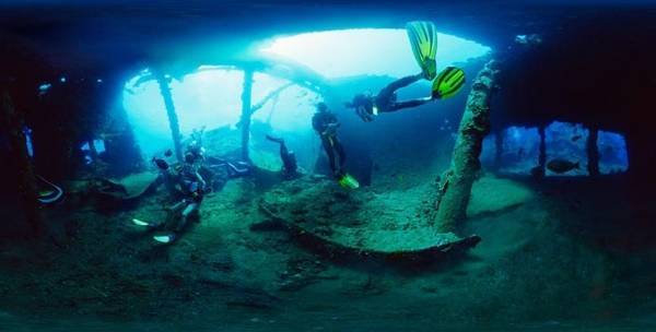 Bunaken Island_Reruntuhan Kapal