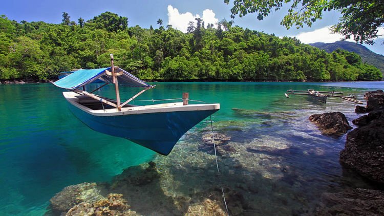 Pantai Sulamadaha - Panorama Pantai Paling Menakjubkan Di Indonesia