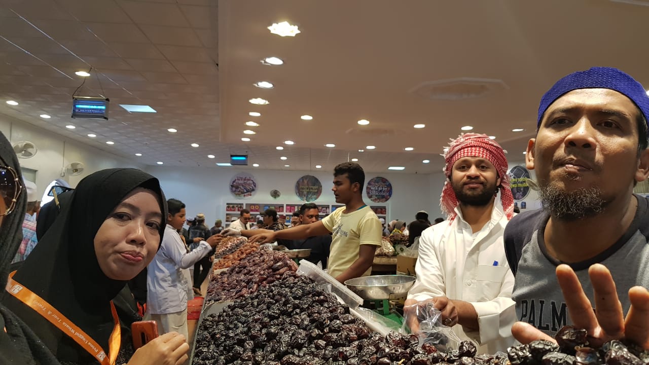 Mau Mencicipi Kurma Kegemaran Nabi Muhammad SAW? Kunjungi Kebun Kurma Majed di Madinah