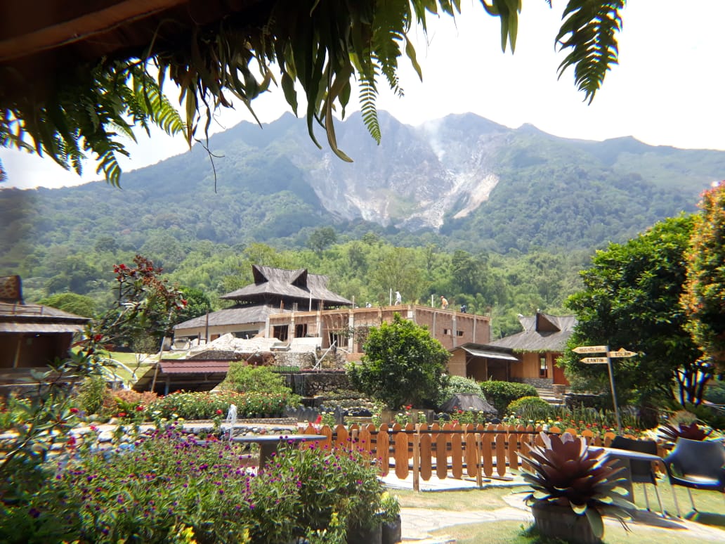 Hotspring Pariban, Pemandian Alam Terbaik di Tanah Karo