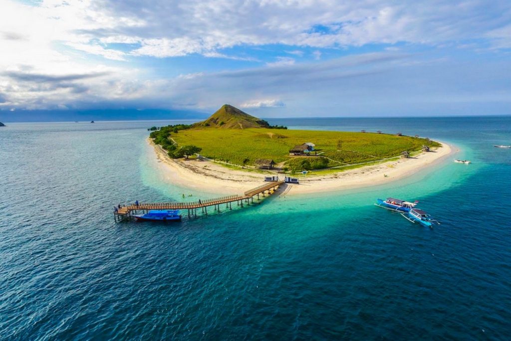 5 Destinasi Wisata Di Labuan Bajo Jangan Sampai Terlewatkan