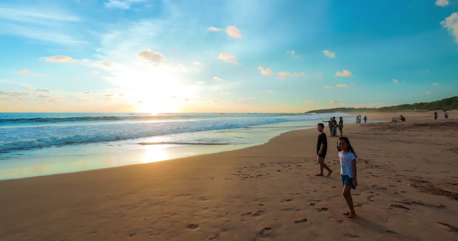 Pantai Ujung Genteng