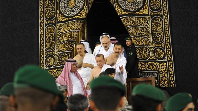 Momen Erdogan Umrah